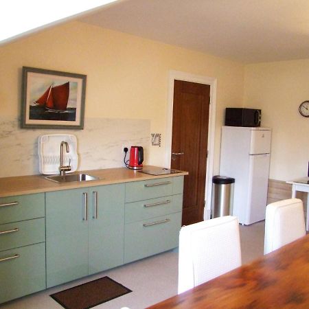 Glendalough Scenery Farmhouse Раундвуд Экстерьер фото